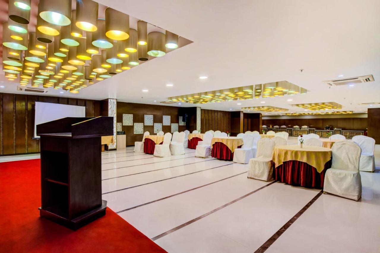 Milestone Hotel And Banquets Siliguri Exteriér fotografie